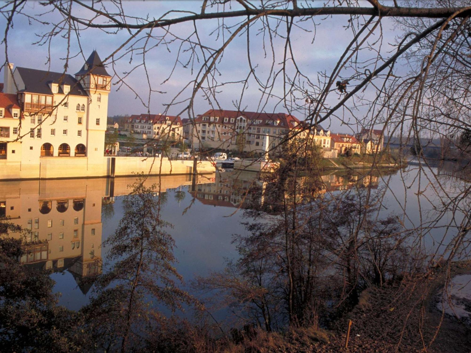 Ibis Budget Cergy St Christophe Luaran gambar