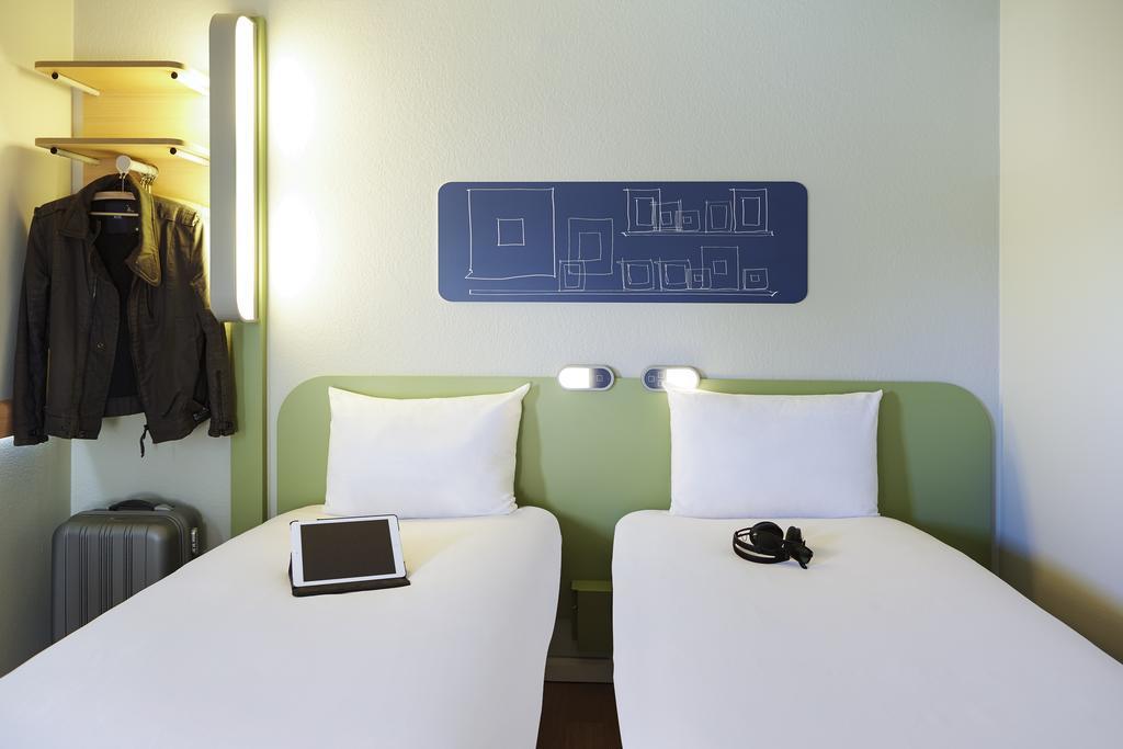 Ibis Budget Cergy St Christophe Luaran gambar