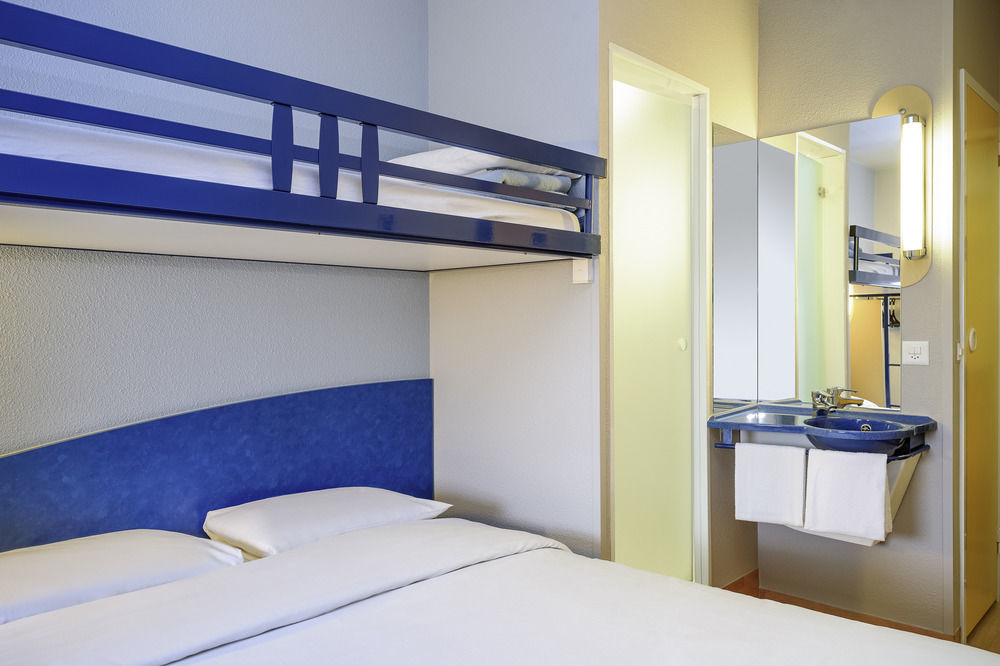 Ibis Budget Cergy St Christophe Luaran gambar