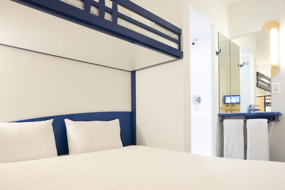 Ibis Budget Cergy St Christophe Luaran gambar