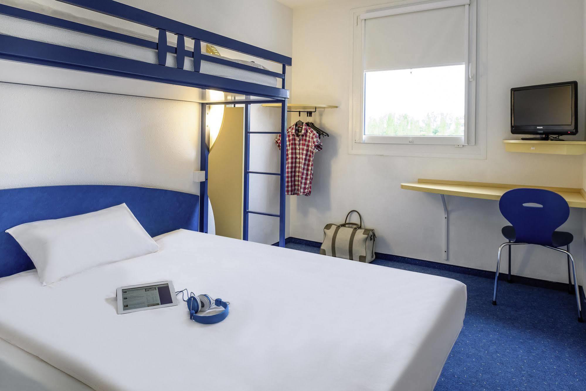 Ibis Budget Cergy St Christophe Luaran gambar