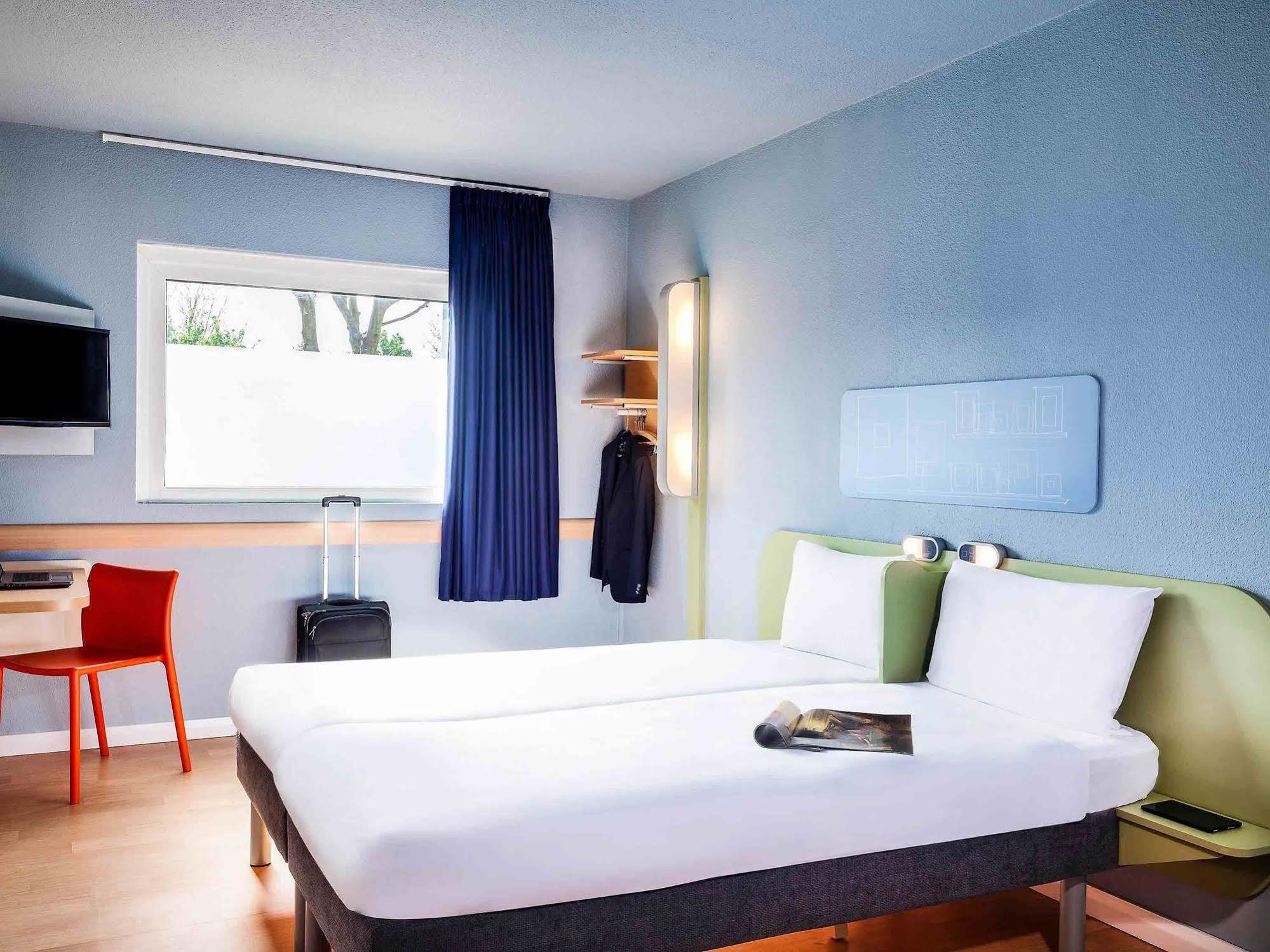 Ibis Budget Cergy St Christophe Luaran gambar