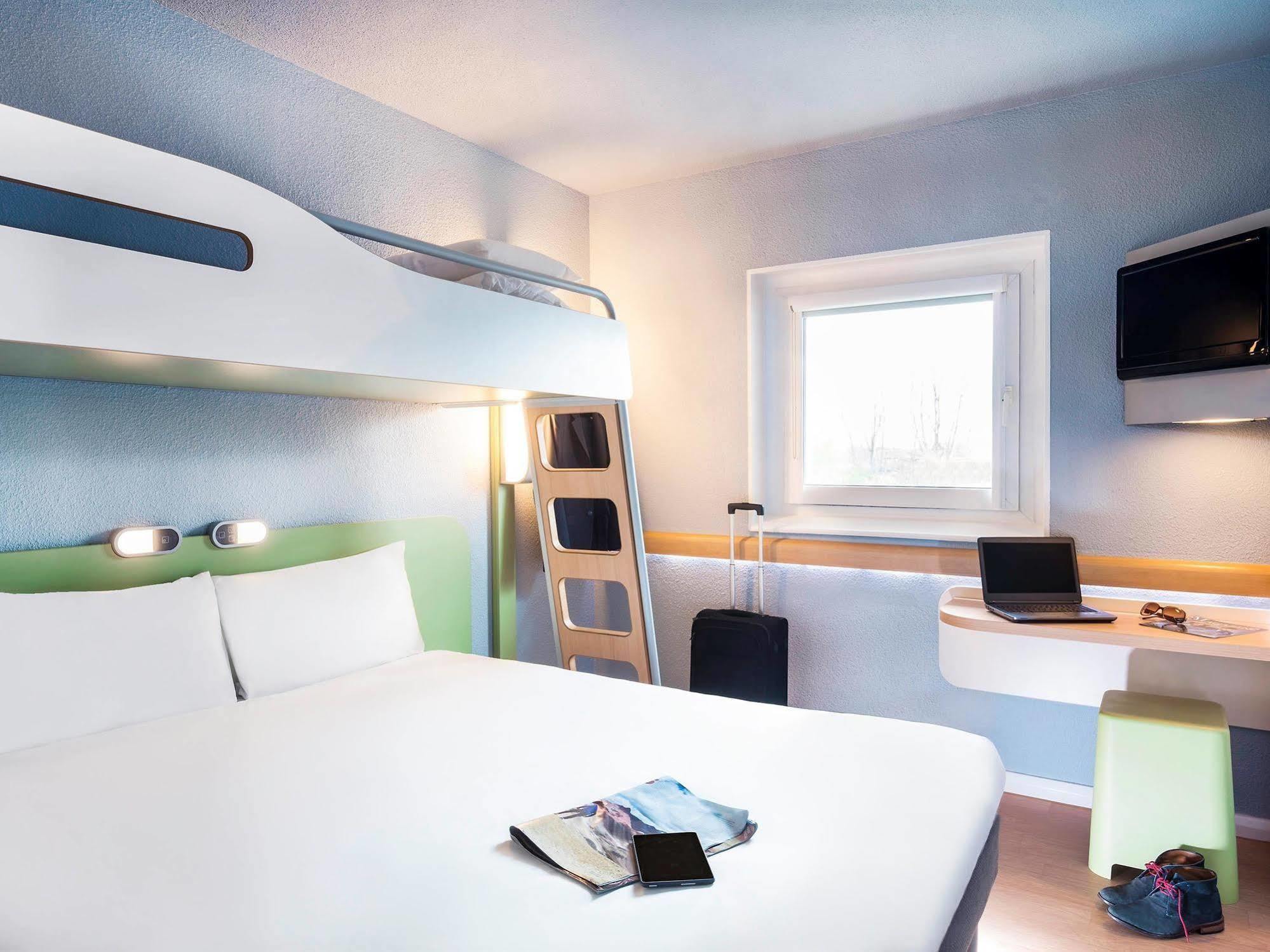 Ibis Budget Cergy St Christophe Luaran gambar