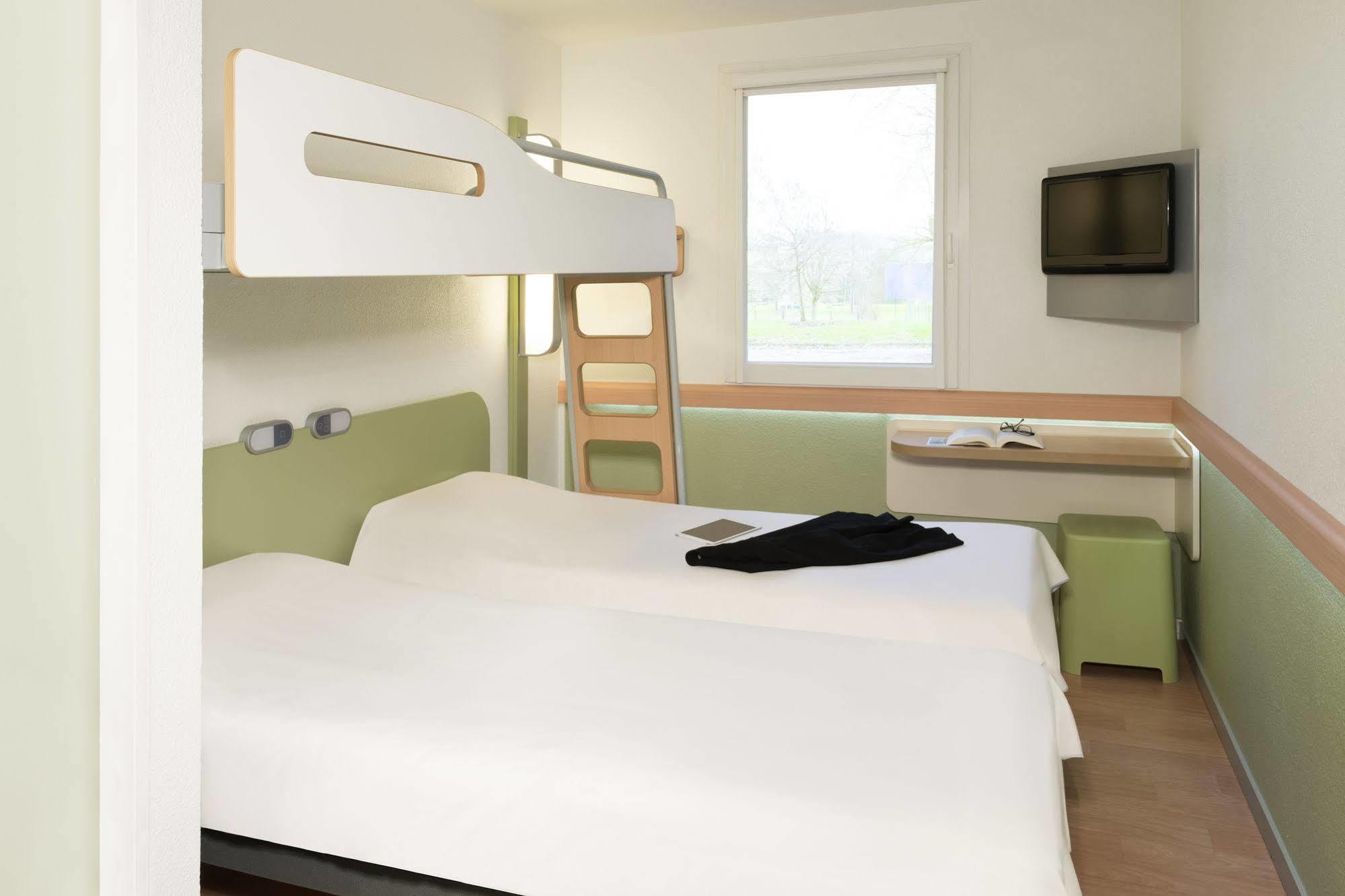 Ibis Budget Cergy St Christophe Luaran gambar